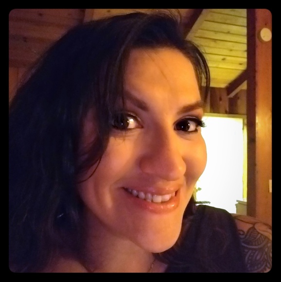 Meet your Posher, Ruth - Picture 1 of 1